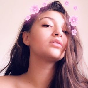 Meet your Posher, Jasmin